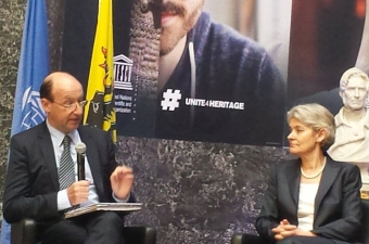 John Hocking, Greffier du TPIY et Irina Bokova, Directrice générale de l’UNESCO